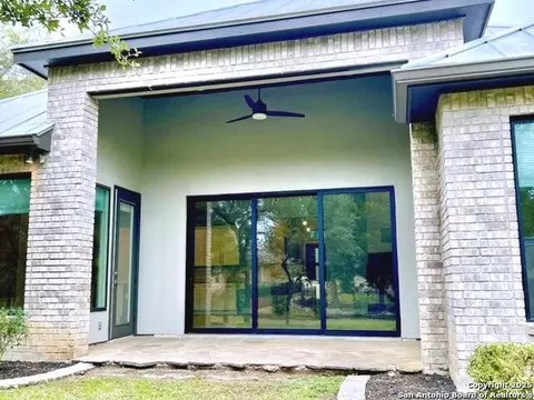 32 Westcourt Ln, San Antonio, TX 78257