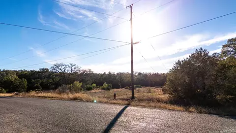 136 Restless Wind, Spring Branch, TX 78070 photo 6