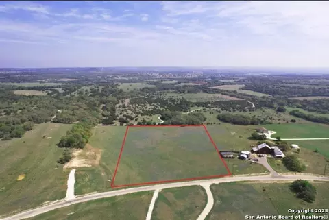 348 Lipan Apache, Blanco, TX 78606 photo 2