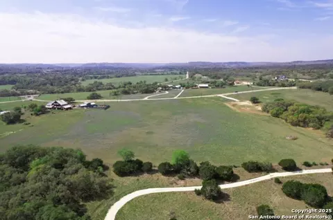 348 Lipan Apache, Blanco, TX 78606 photo 3