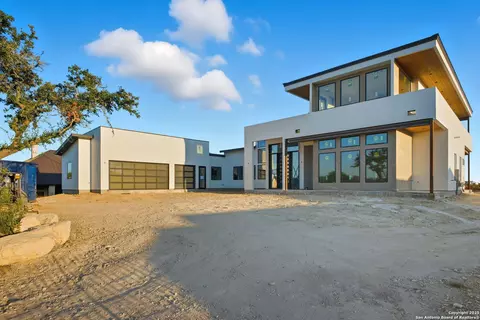 10130 Nina Rdg, San Antonio, TX 78255