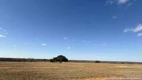 884 County Road 669, Devine, TX 78016 photo 1