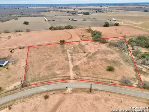 120 S Ridge Dr, Lytle, TX 78052 photo 8
