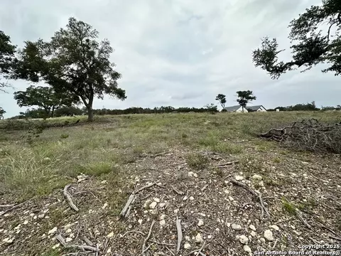 675 Butler Oaks, Bulverde, TX 78163