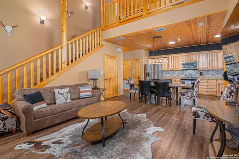 1554 Gruene Rd #A5, New Braunfels, TX 78130