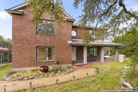 178 Timber Hl, Pipe Creek, TX 78063