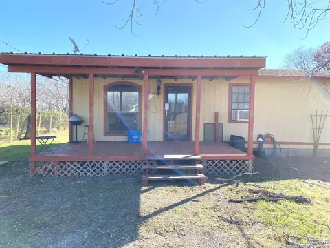 1506 Hough, Adkins, TX 78101