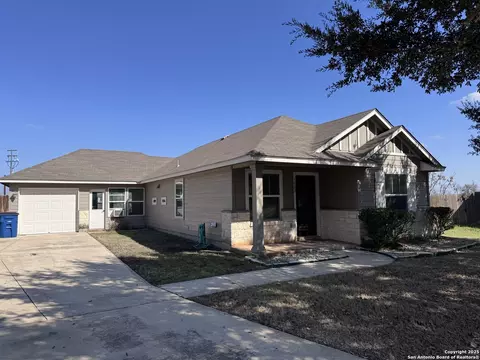 1002 Birdsong Ln, New Braunfels, TX 78130