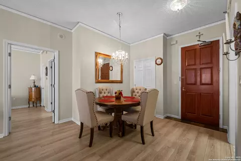 1 Towers Park Ln #1513, San Antonio, TX 78209