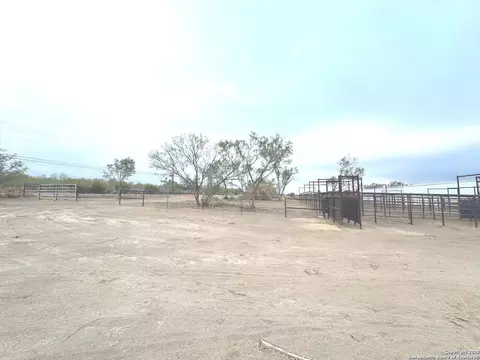 Other - 1001 S Ih 35, Devine, TX 78016 photo 5 of 14