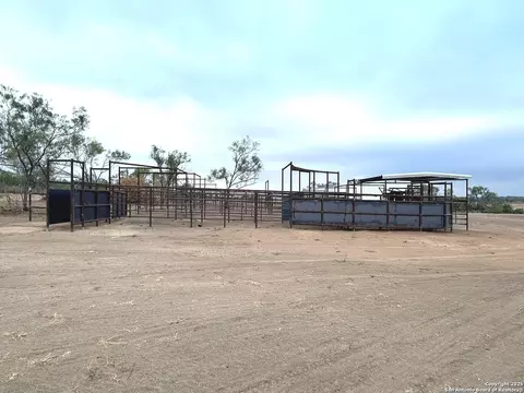 Other - 1001 S Ih 35, Devine, TX 78016 photo 6 of 14
