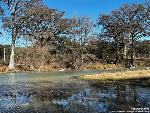 267 Madrone Loop, Concan, TX 78838 photo 7