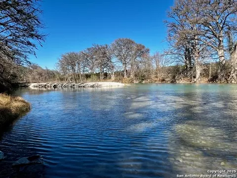 267 Madrone Loop, Concan, TX 78838 photo 8