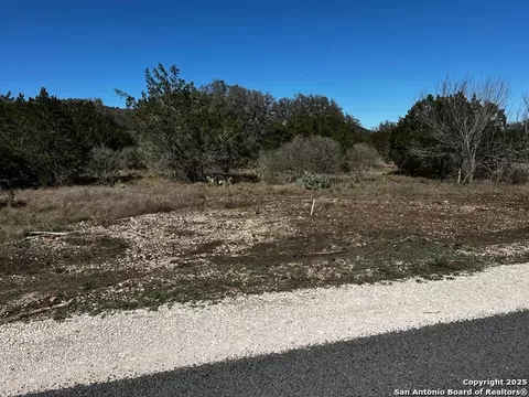 330 Madrone, Concan, TX 78838 photo 3