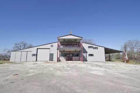 5673 Fm 1628, Adkins, TX 78101
