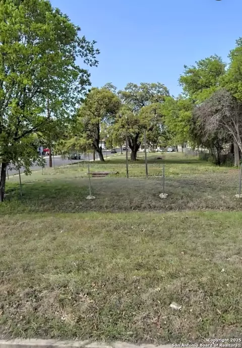 1301 E Highland, San Antonio, TX 78210