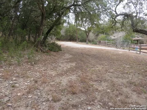 lot216217 W Slop Trl, Lakehills, TX 78063