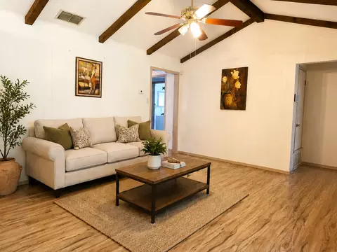 5522 Newcome Dr, San Antonio, TX 78240