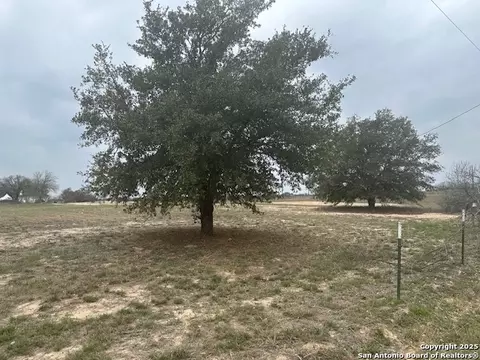 003 Stevens Rd, Von Ormy, TX 78073 photo 2