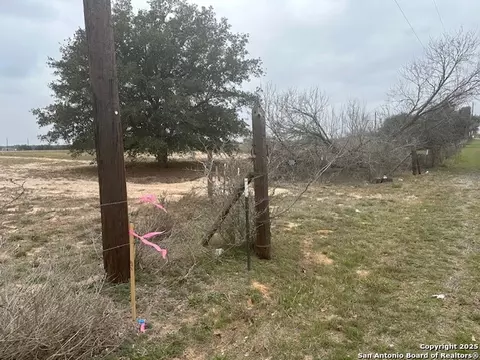 003 Stevens Rd, Von Ormy, TX 78073 photo 4