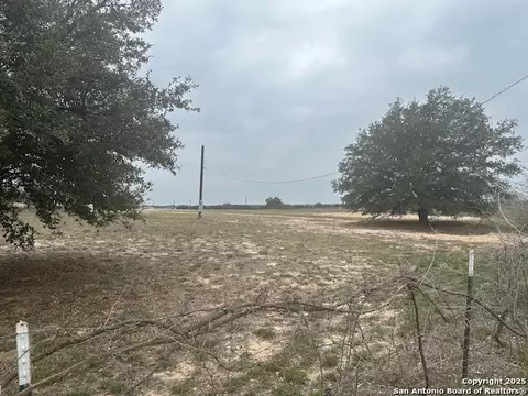 003 Stevens Rd, Von Ormy, TX 78073 photo 3