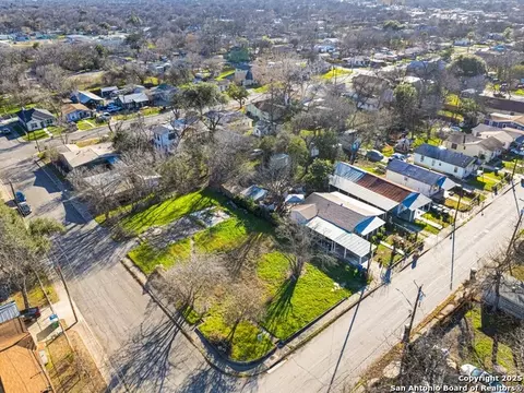 202 Eskimo, San Antonio, TX 78225