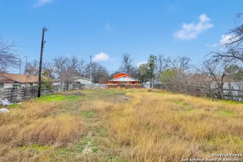 2423 W Gerald, San Antonio, TX 78211