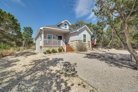 205 Canyon Lk, Bandera, TX 78003