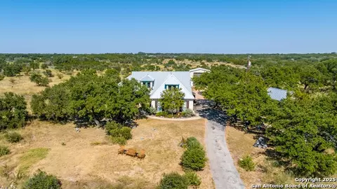 544 River Vw, Johnson City, TX 78636