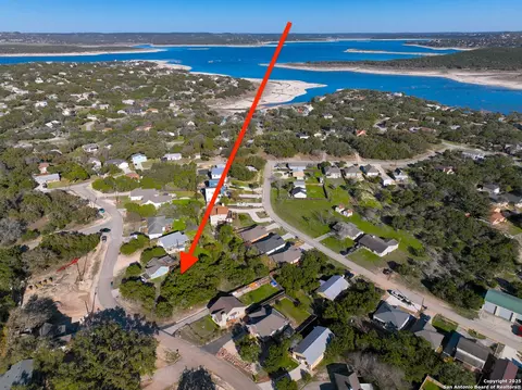 1100 Diamondhead, Canyon Lake, TX 78133