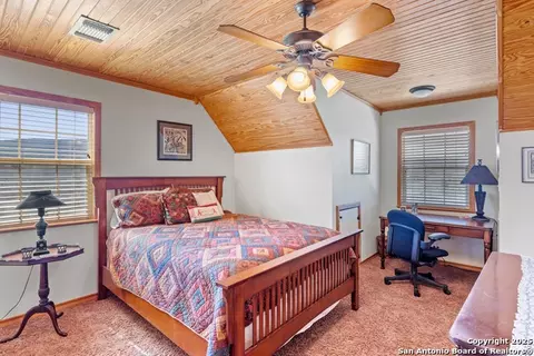 Bedroom - 2925 County Road 361, Utopia, TX 78884 photo 2 of 4