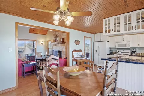 Dining - 2925 County Road 361, Utopia, TX 78884 photo 1 of 3