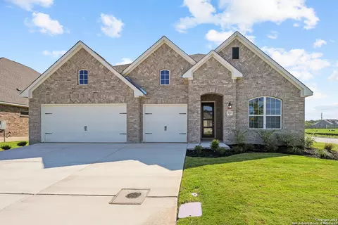110 Katie Ct, Castroville, TX 78009
