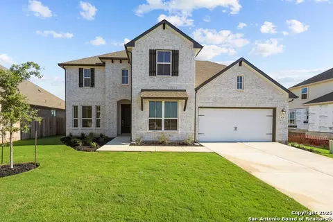 179 Annette Dr, Castroville, TX 78009
