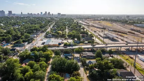 1322 Sherman, San Antonio, TX 78202