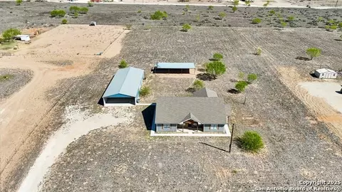 View/Area - 1783 County Road 7711, Devine, TX 78016 photo 1 of 1