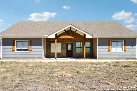 Exterior - 1783 County Road 7711, Devine, TX 78016 photo 5 of 14