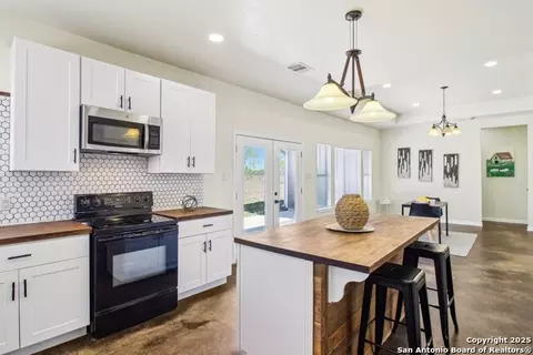Kitchen - 1783 County Road 7711, Devine, TX 78016 photo 5 of 5