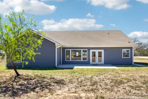 Exterior - 1783 County Road 7711, Devine, TX 78016 photo 10 of 14