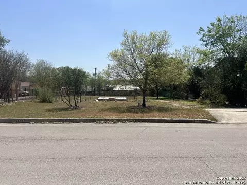 1134 Garraty, Terrell Hills, TX 78209