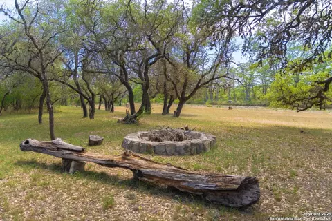 Other - 950 River Rd, Utopia, TX 78884 photo 4 of 8