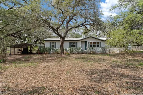3217 Bruce Rd, Poteet, TX 78065