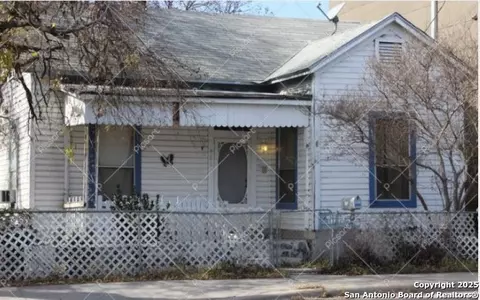 901 N Colorado, San Antonio, TX 78207