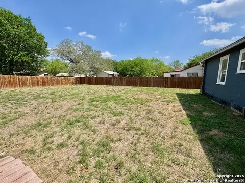 Other - 710 W Hondo, Devine, TX 78016 photo 9 of 10
