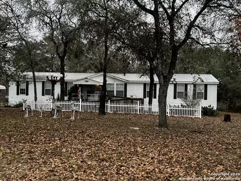 1920 Hickory Way, San Antonio, TX 78264