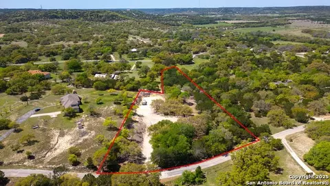 421 Lake Side Cir, Boerne, TX 78006