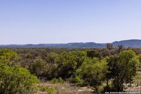 View/Area - 816 Cornelius Rd, Utopia, TX 78884 photo 9 of 14