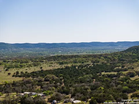 View/Area - 816 Cornelius Rd, Utopia, TX 78884 photo 13 of 14