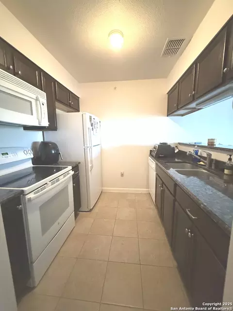 4111 Medical #308A, San Antonio, TX 78229