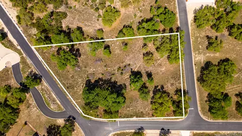 2480 Bella Vis, Canyon Lake, TX 78133